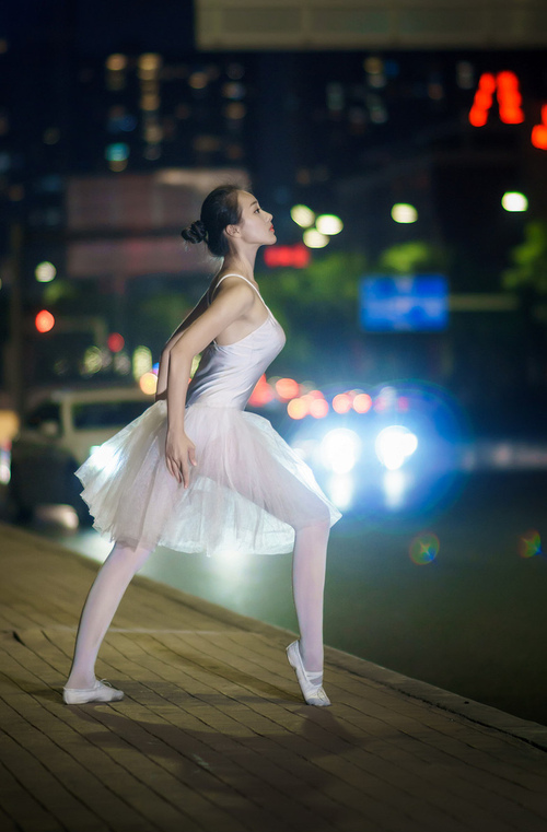 国际合作:多国选手共聚一堂比拼技艺,国际合作有什么好处